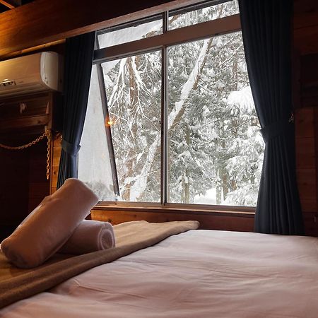 Hotel Sneaky Peaks à Hakuba Extérieur photo